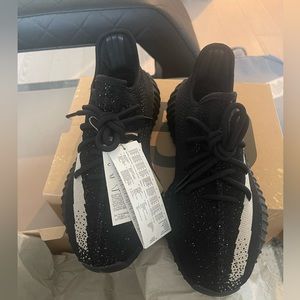 Yeezy Boost 350 V2 “Oreo”